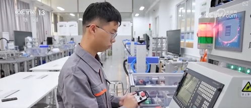 本科擴(kuò)容 2025年中國(guó)高等教育發(fā)展的新引擎與技術(shù)交流的協(xié)同效應(yīng)